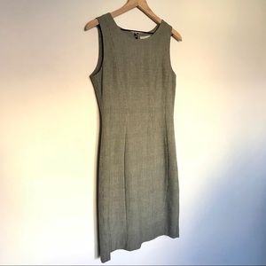 H&M Sleeveless Plaid Work Wear Dress 🖤